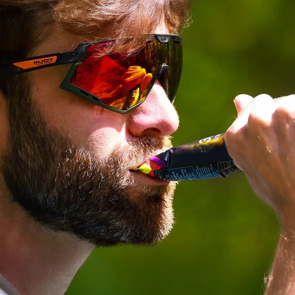 precision fuel 30 gel original 1 portion i brug under cykelløb