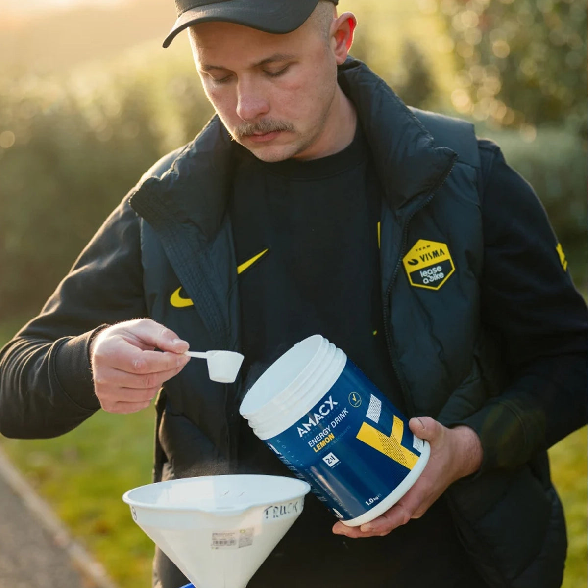 Amacx Energy Drink Forest Fruit / 1 kg – energi til udholdenhedstræning og konkurrence