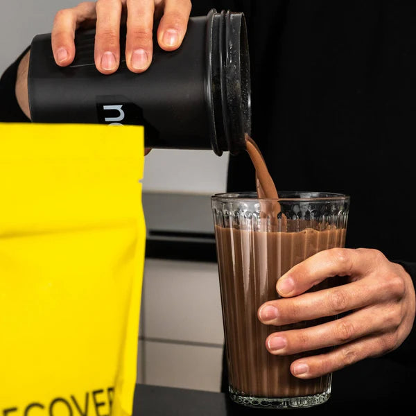 näak Ultra Recovery – Chokolade proteinpulver til restitution & hydrering